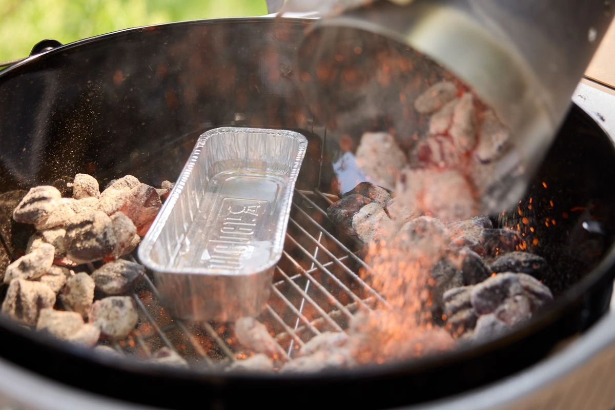 Weber Performer 57 cm – grill węglowy | wózek premium | One-Touch | blat roboczy – Image 10
